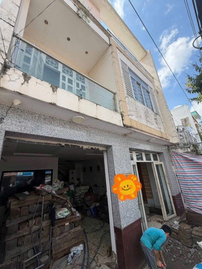 nang nha 2 tang 160m2 len 60cm tai can tho do thap hon mat duong 1